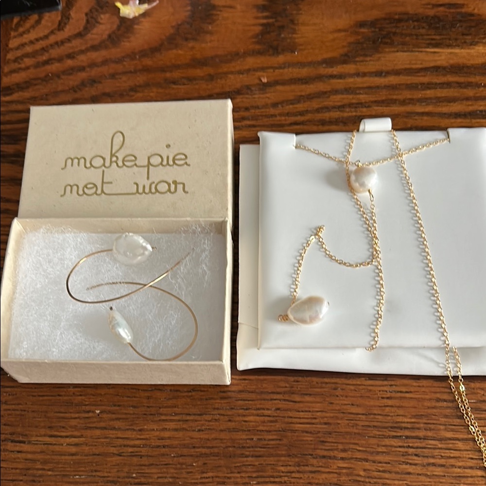 Gold and white pearl  Minimalist Earrings